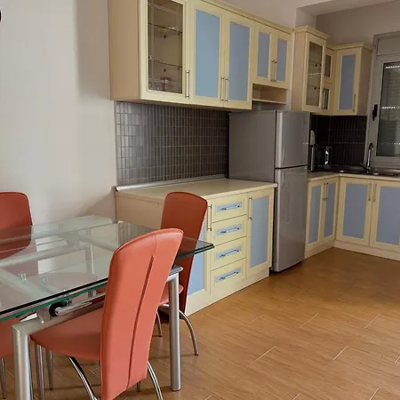 Bluestay Apartments * Влёра